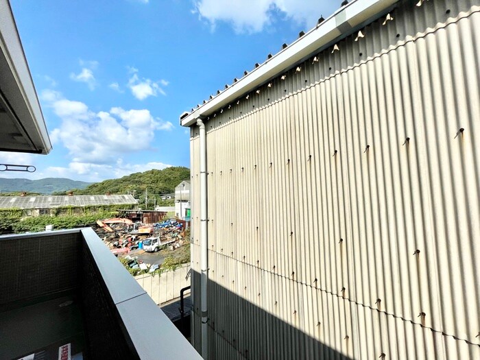 物件内観写真14　(室内からの展望)