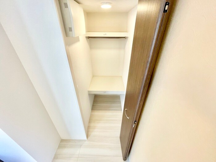 物件内観写真16　(収納)