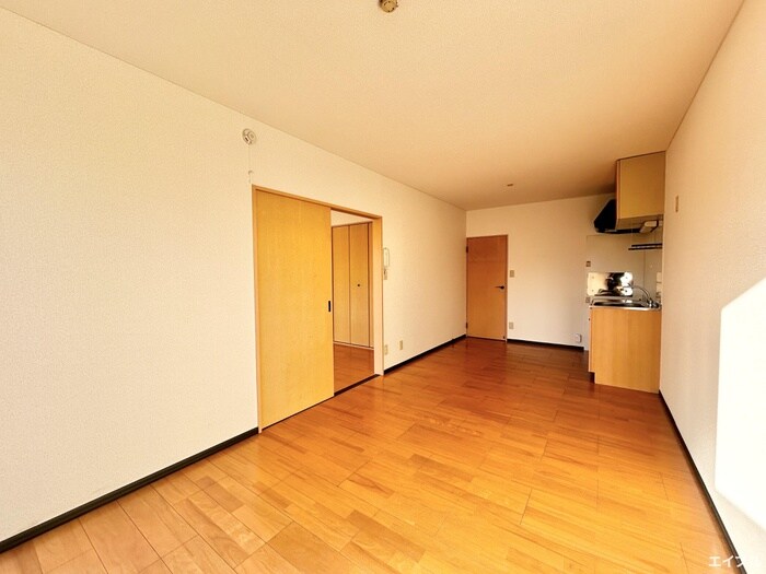 物件内観写真6　(居室)