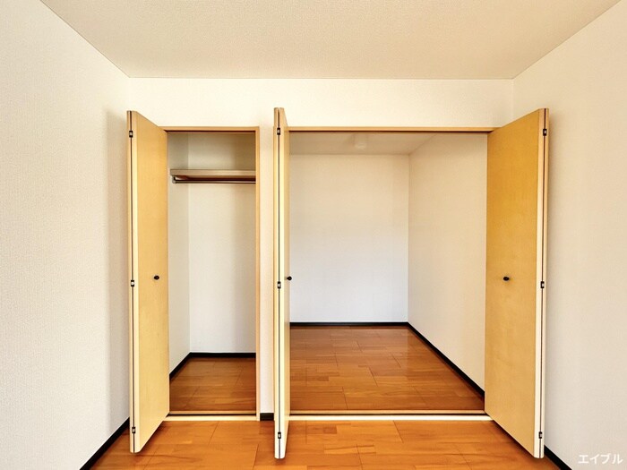 物件内観写真10　(収納)