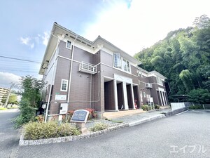 コ－ポ鷲峰Ⅱ外観写真