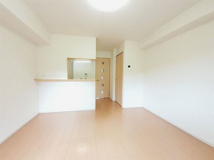 物件内観写真4　(居室)