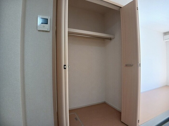 物件内観写真6　(収納)