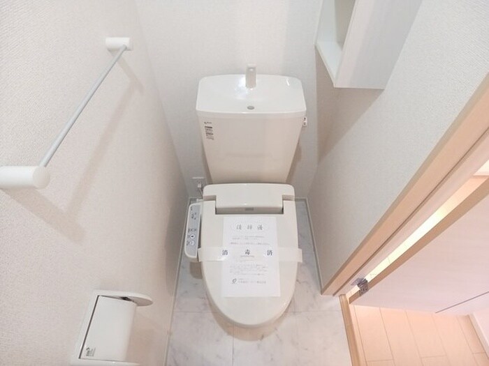 物件内観写真12　(トイレ)