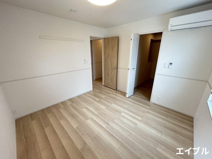 物件内観写真14　(居室)