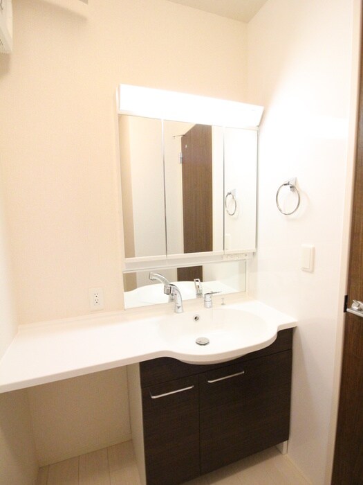 物件内観写真10　(洗面)