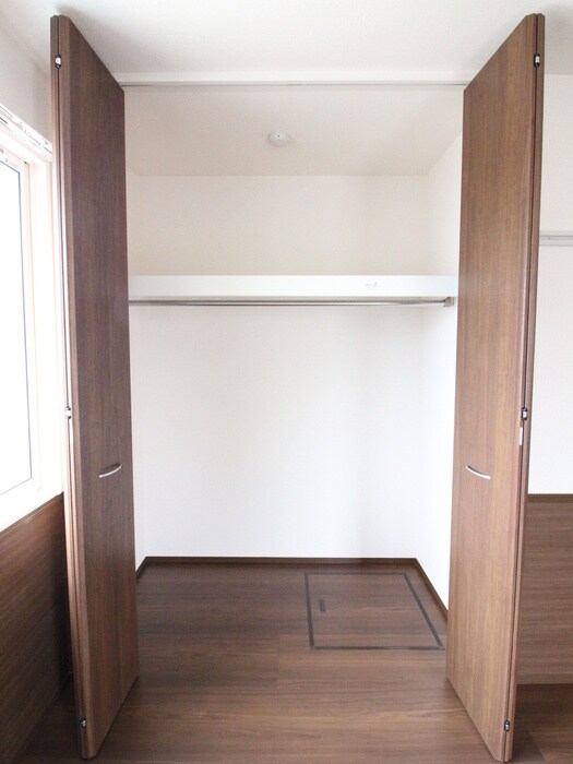 物件内観写真15　(収納)