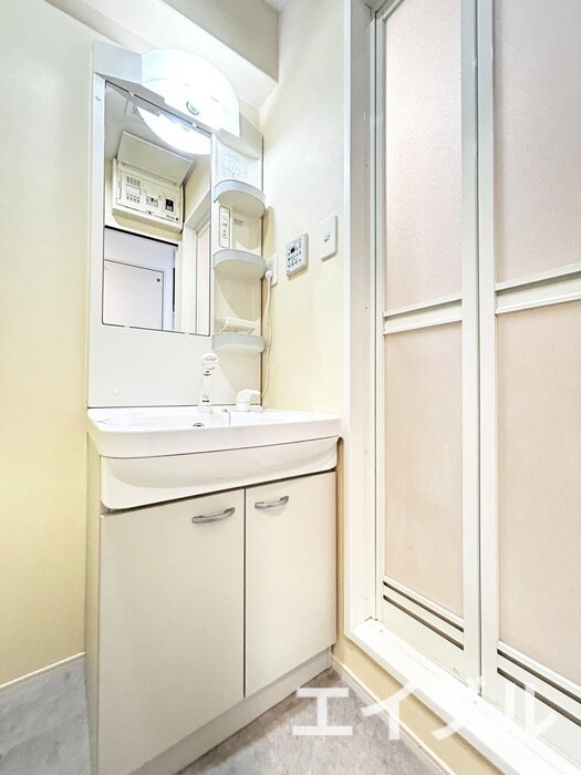 物件内観写真8　(洗面)