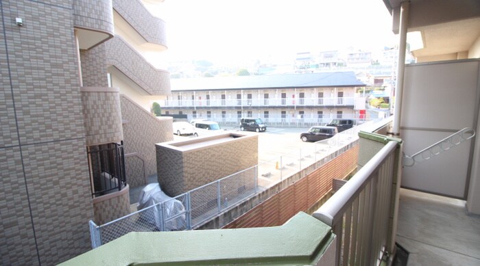 物件内観写真17　(室内からの展望)