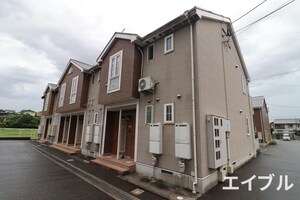 プラシードB棟外観写真
