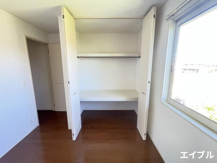 物件内観写真13　(収納)