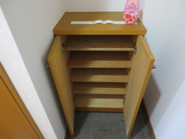 物件内観写真15　(靴箱)