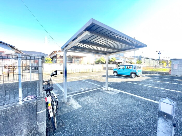 物件外観写真3　(駐輪場)