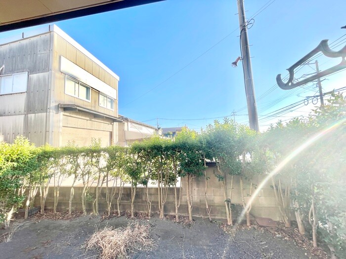 物件内観写真14　(室内からの展望)