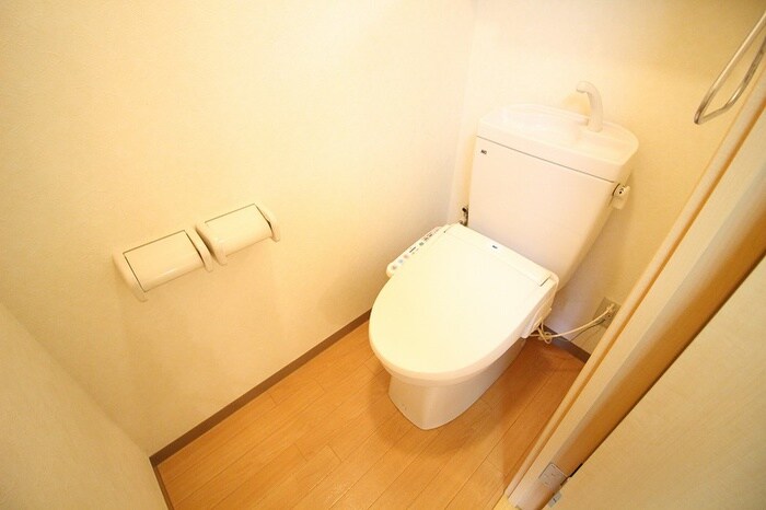 物件内観写真9　(トイレ)