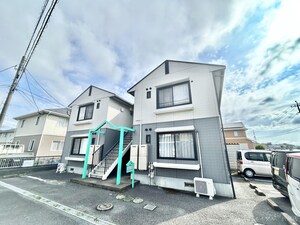フィールドコート本城ⅡB棟外観写真