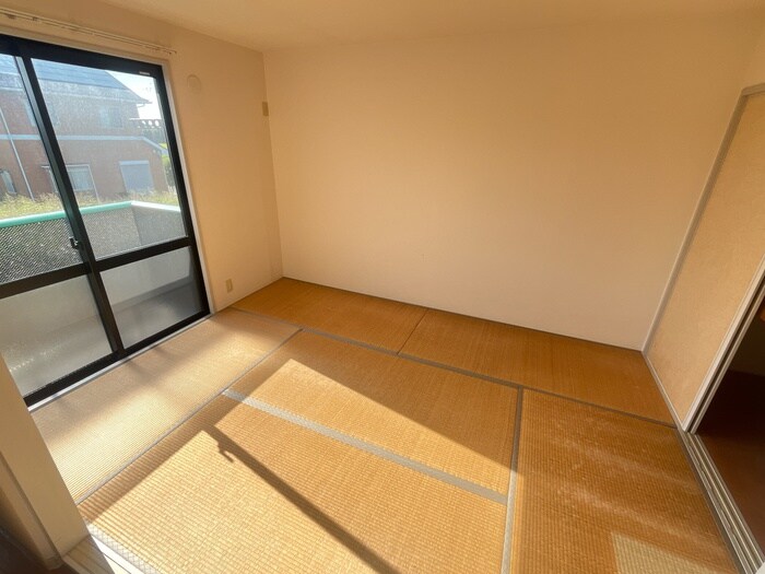 物件内観写真5　(居室)