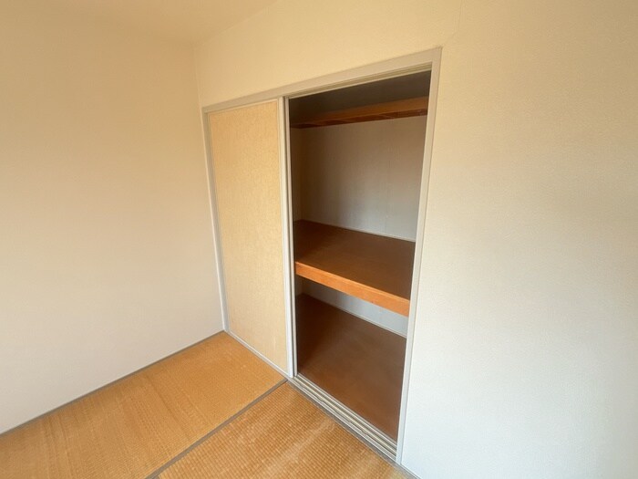 物件内観写真6　(収納)