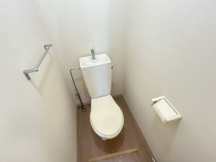 物件内観写真10　(トイレ)