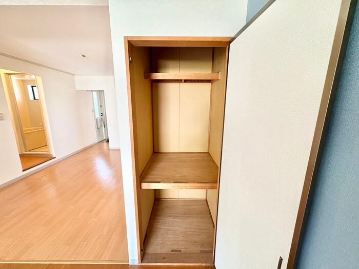 物件内観写真13　(収納)