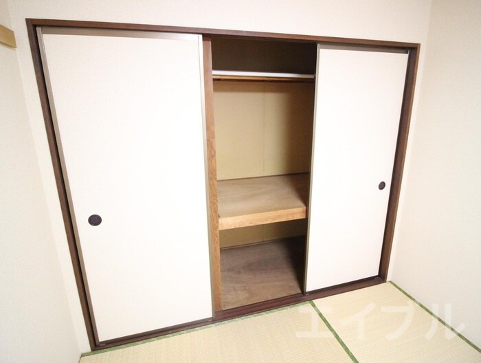 物件内観写真15　(収納)