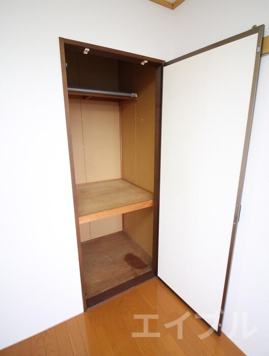 物件内観写真16　(収納)