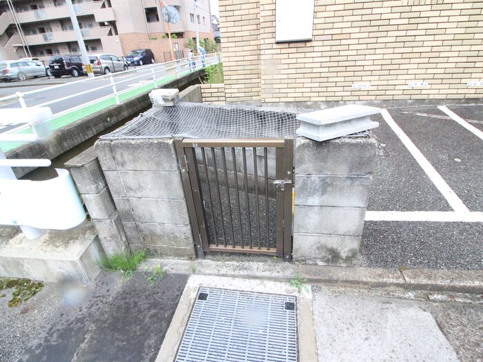 物件外観写真4　(建物設備)