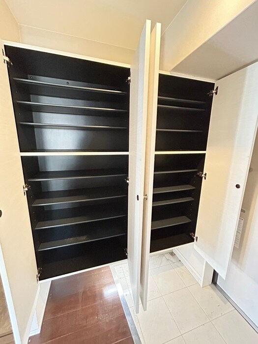 物件内観写真14　(靴箱)