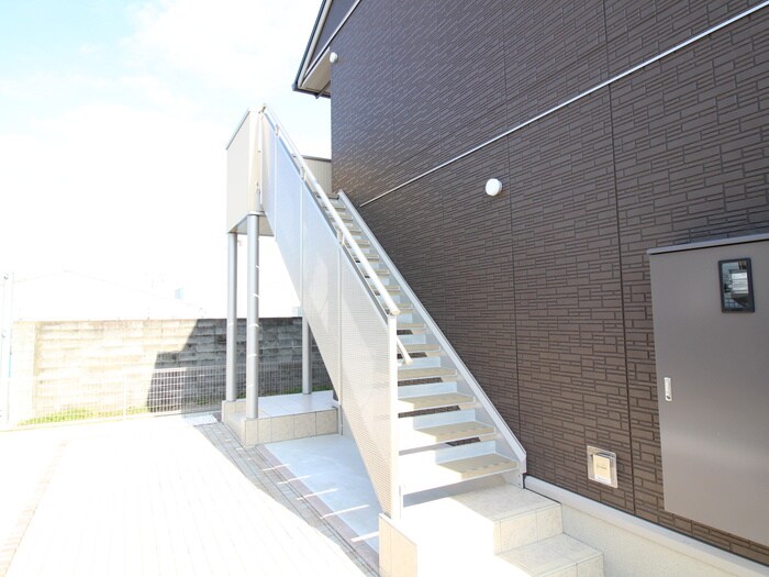 物件外観写真4　(建物設備)