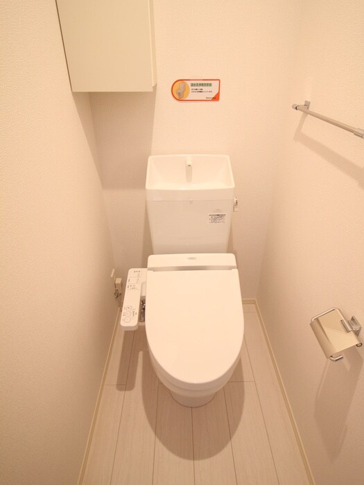 物件内観写真9　(トイレ)