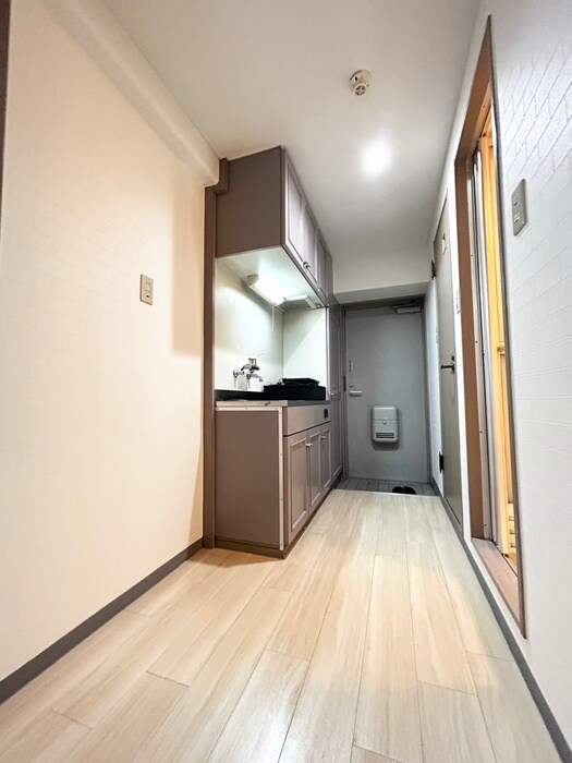 物件内観写真18　(廊下)