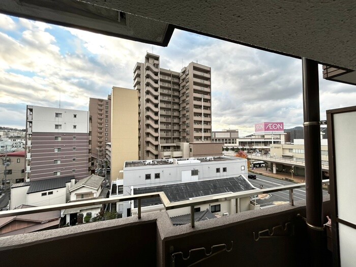 物件内観写真20　(室内からの展望)