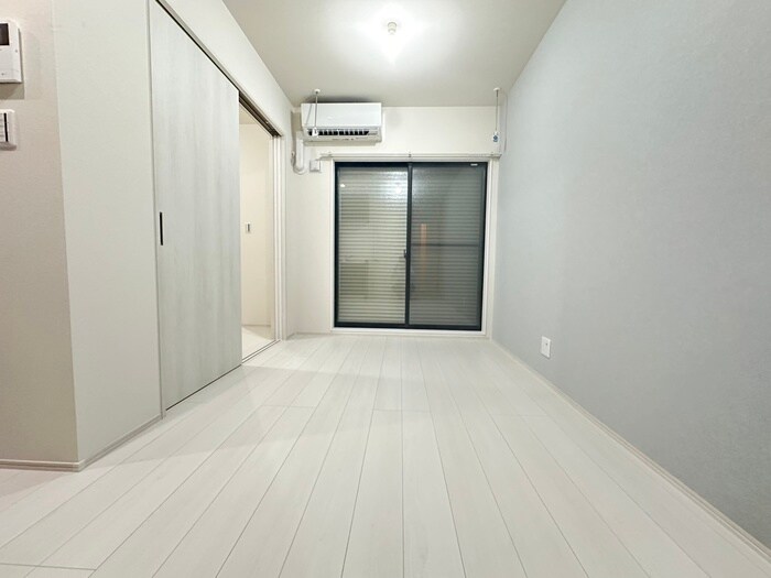 物件内観写真4　(居室)