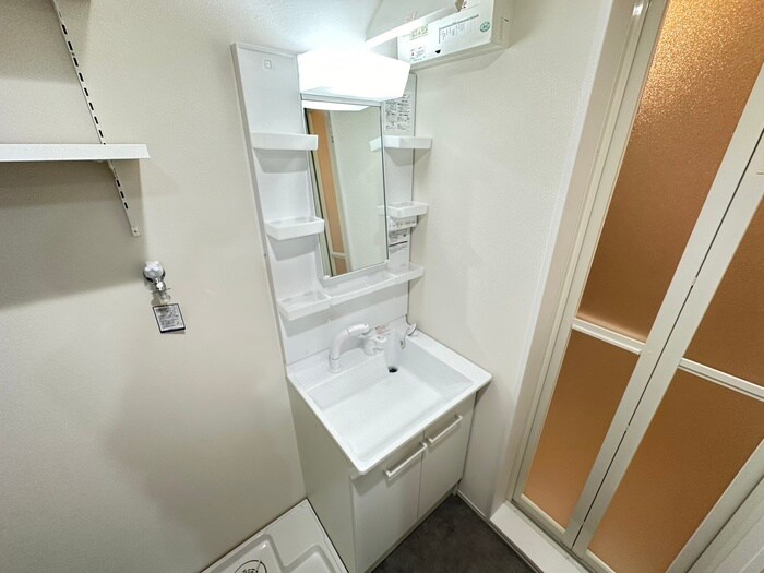 物件内観写真9　(洗面)