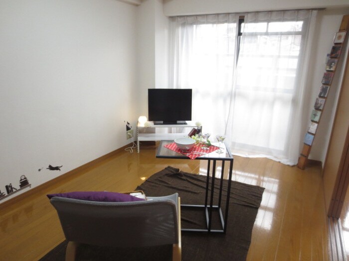 物件内観写真9　(居室)