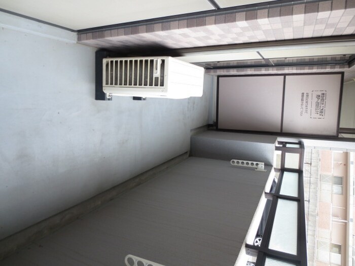 物件内観写真22　(室内からの展望)