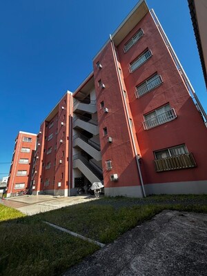 ｴﾒﾗﾙﾄﾞﾏﾝｼｮﾝ牧山Ｃ棟504外観写真
