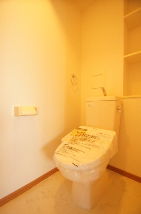 物件内観写真15　(トイレ)