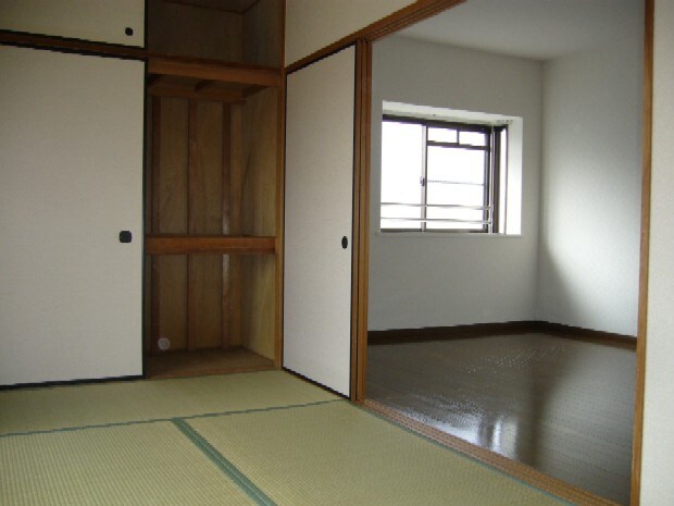 物件内観写真9　(居室)