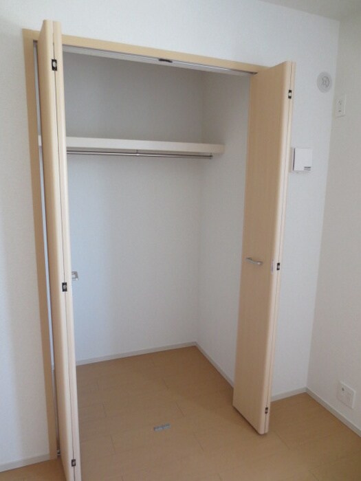 物件内観写真11　(収納)