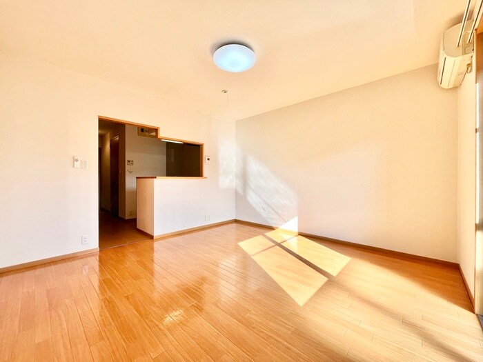 物件内観写真4　(居室)