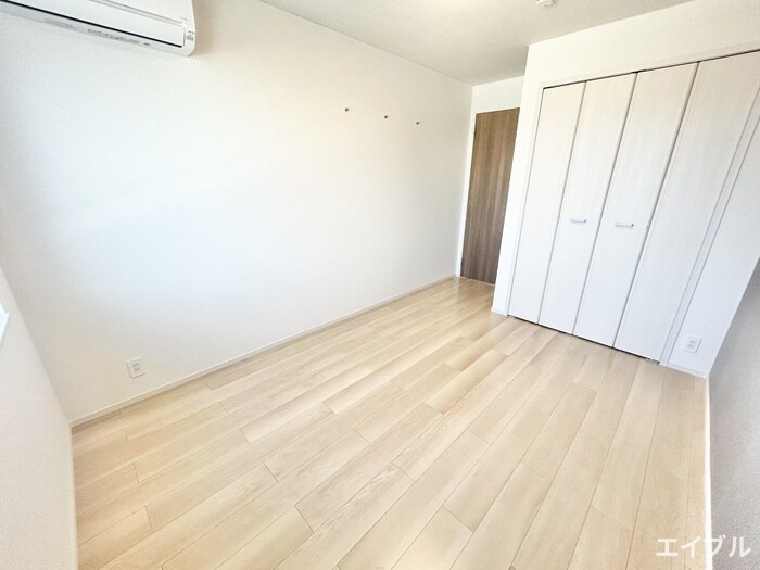 物件内観写真11　(居室)