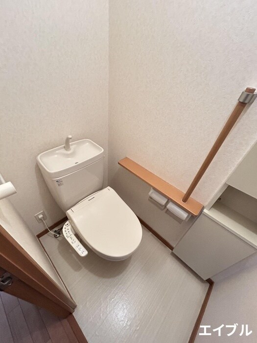 物件内観写真11　(トイレ)