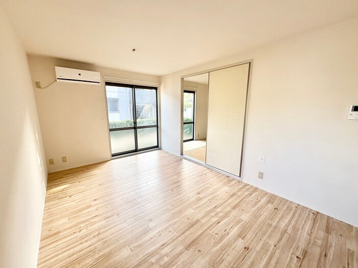 物件内観写真5　(居室)