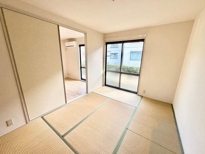 物件内観写真6　(居室)