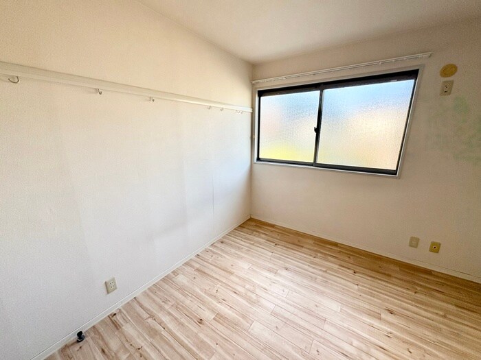 物件内観写真18　(居室)
