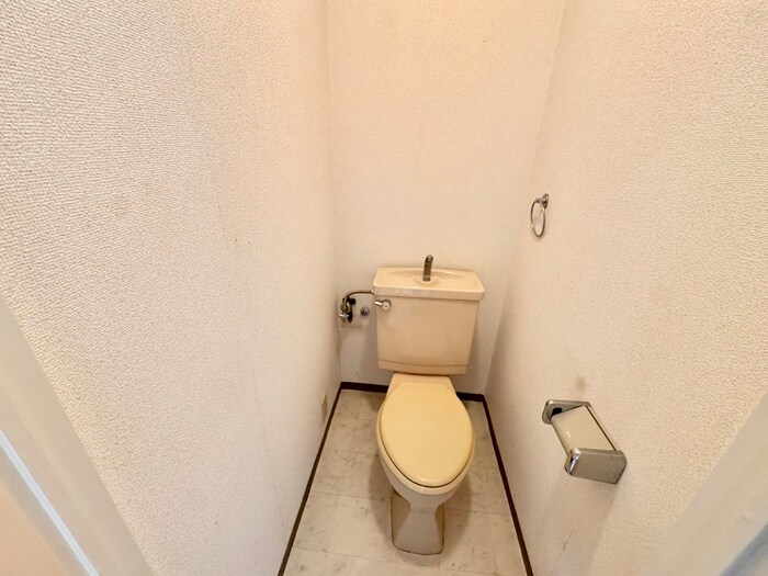 物件内観写真8　(トイレ)