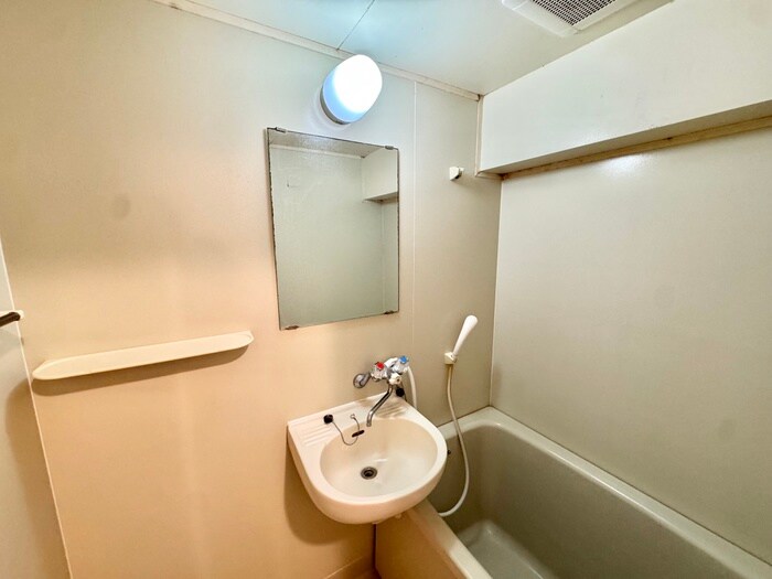 物件内観写真9　(洗面)