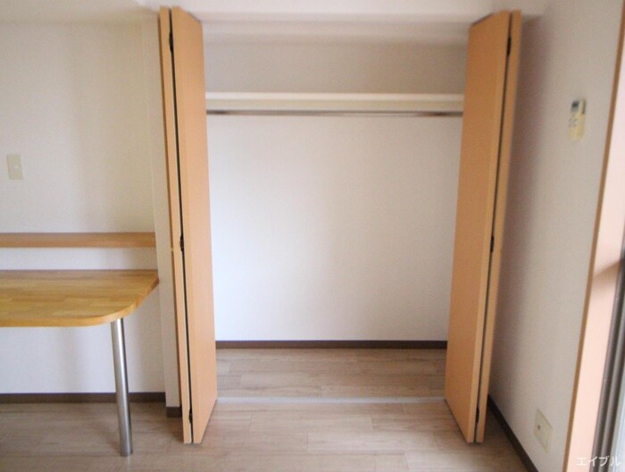 物件内観写真16　(収納)