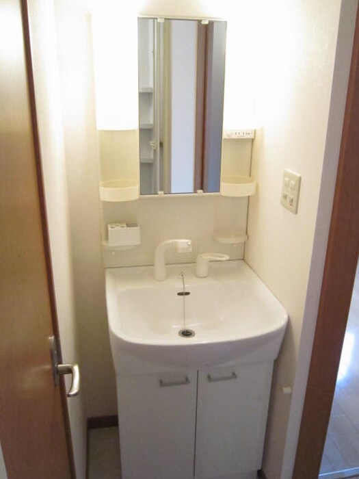 物件内観写真10　(洗面)